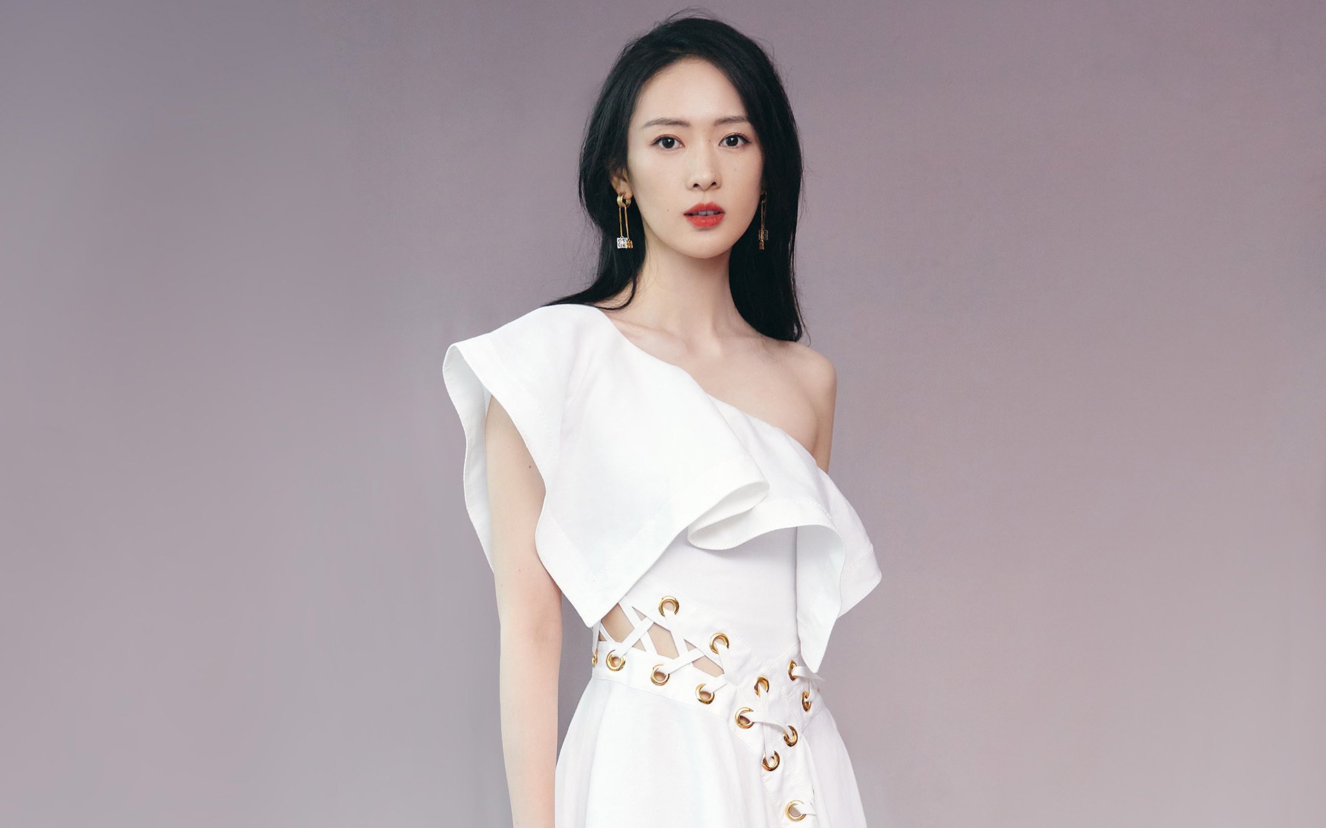 西甲裁判语言模型优化多语种判罚准确率,西甲裁判小公主